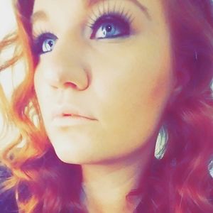 Meet your Posher, Deirdre